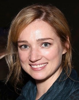 Kristen Connolly Photo