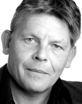 Richard Aspel