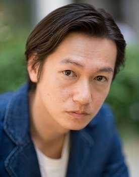 Arata Iura Photo