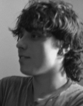 Jack Regan as Garrett Aiken