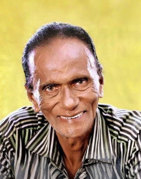 Gemunu Wijesuriya as Simon