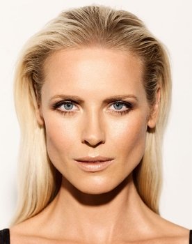 Synnøve Macody Lund