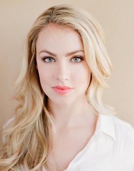 Amanda Schull