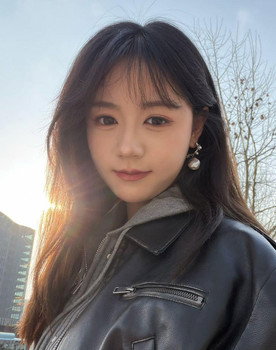 白钰彤