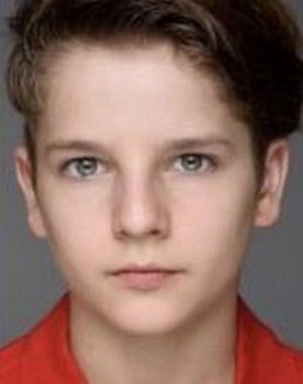 Артём Иванов as 