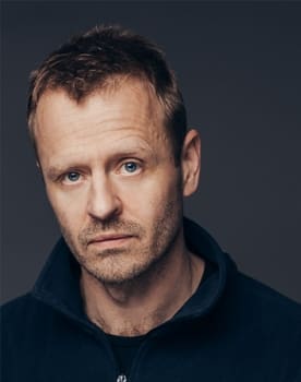 Peder Thomas Pedersen as Mads Andersen