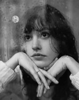 Katelyn Sparks as Veronica