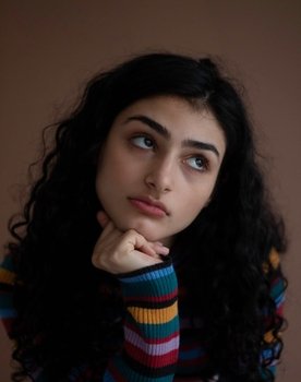 Ava Lalezarzadeh as Amina