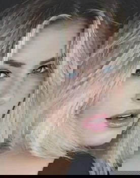 Barbara França as 