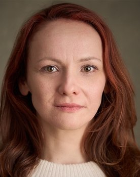 Lauren C Moore