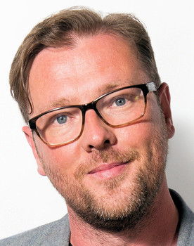 Damian Barr as self (presenter)