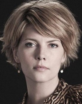 Lærke Winther as Gitte