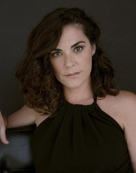 Esther Noya