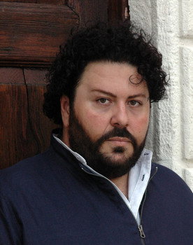 Emanuele Pacca as Giuseppe