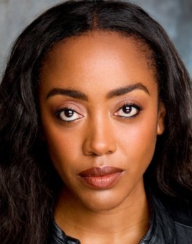 Lanett Tachel as Captain Thomas