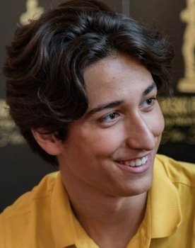 Leon Ristov as Milan