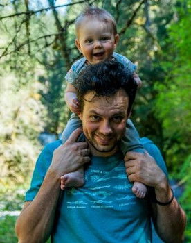 Vitaly Kuvshinov as himself