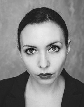 Izabela Szolc as Ekspedientka w sex-shopie