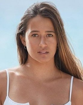 Mainei Kinimaka as Heke