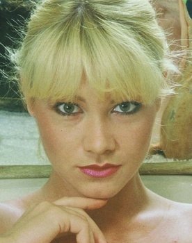 France Lomay as Marquise