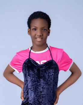 Godsdelight Magbo as Sales Girl