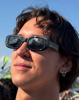 Danyel Viana as Calebe