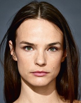 Tina Vrbnjak