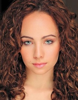 Ksenia Jarova as Natacha Rambova