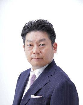 Takahiro Yamamoto as Robber (voice)