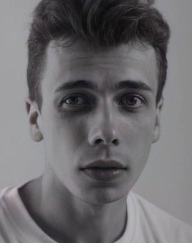 Oleksiy Sopilko as Taras