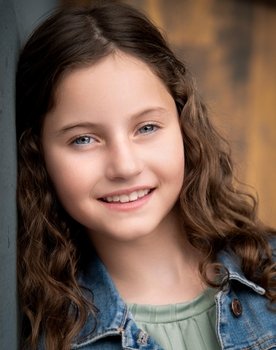 Piper Dacosta as Young Christina