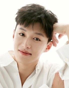 Dai Xu as Yu Guo / 郭羽