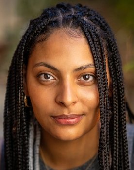 Kidaan Zelleke as Linda