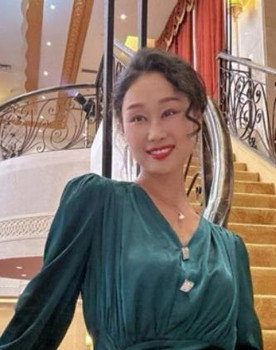 李芮