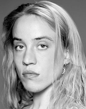 Kathrin Schweizer as 