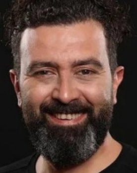 Sercan Boztepe as Yalçın