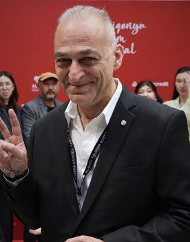 Artyom Azaryan as Minasyan