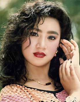 Y Phụng as Thủy Tiên