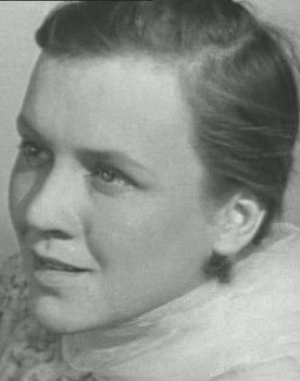 Tina Gurko as Valentina Petrovna