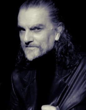 Hique Gomez