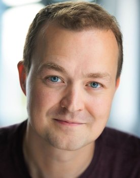 Greg Tannahill as Jonathan