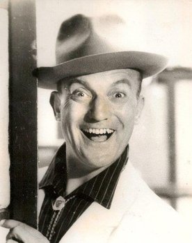 Pablo Palitos as Venacio