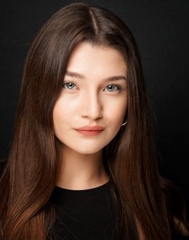 Lilya İrem Salman as Fidan