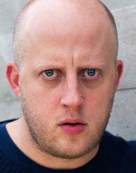 Marek Larwood as Security Guard