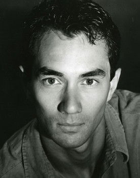 Vincent Lyn as Vincent