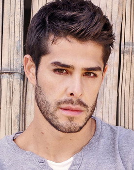 Jorge Armando Soto as Subteniente Tabares
