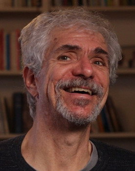 Mauricio Stycer as Garçon