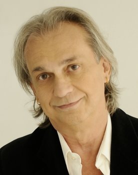 Bios. Vidas que marcaron la tuya: Charly García