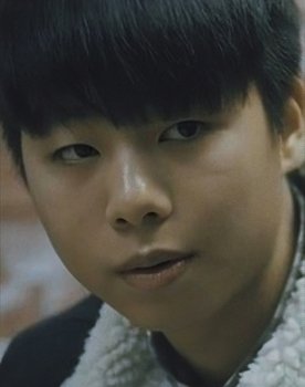 Goo Seung-hyun as Hong Chan-doo (young)