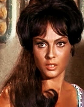José Greci as Livia
